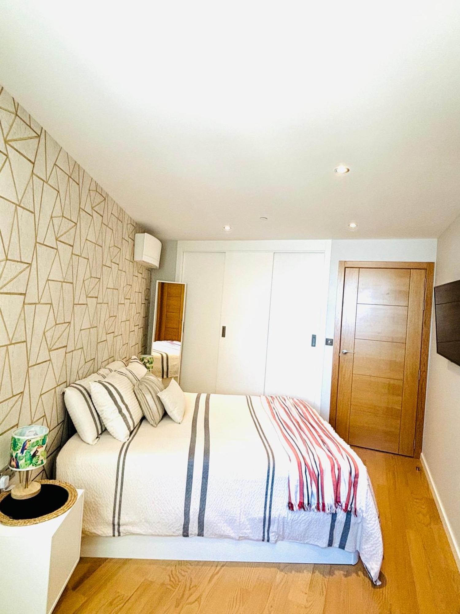 Ocean Village High Floor Luxury Modern Apartment Gibraltar Exterior photo